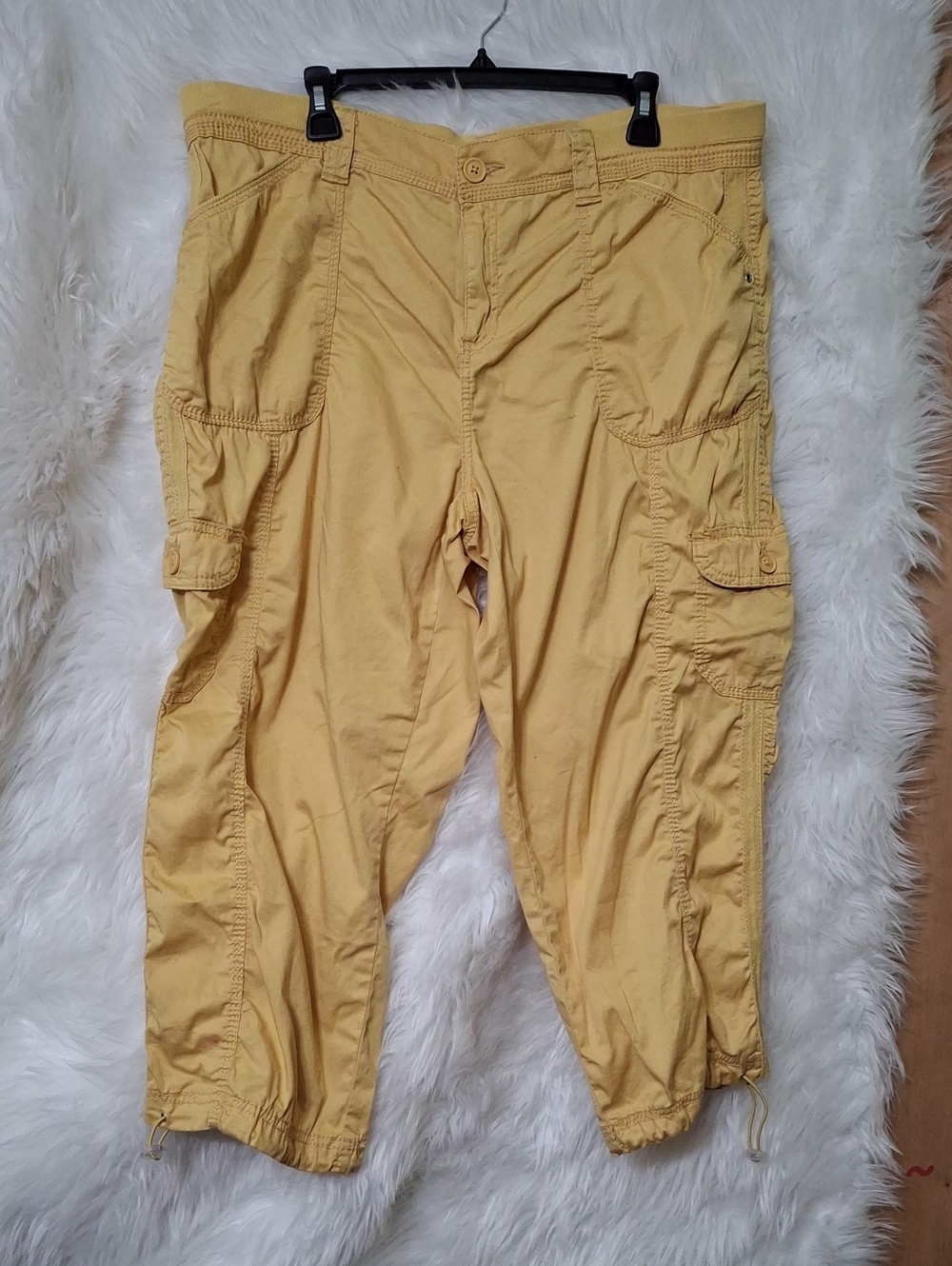 Style & Co. LadiesCargo Capris in Mustard